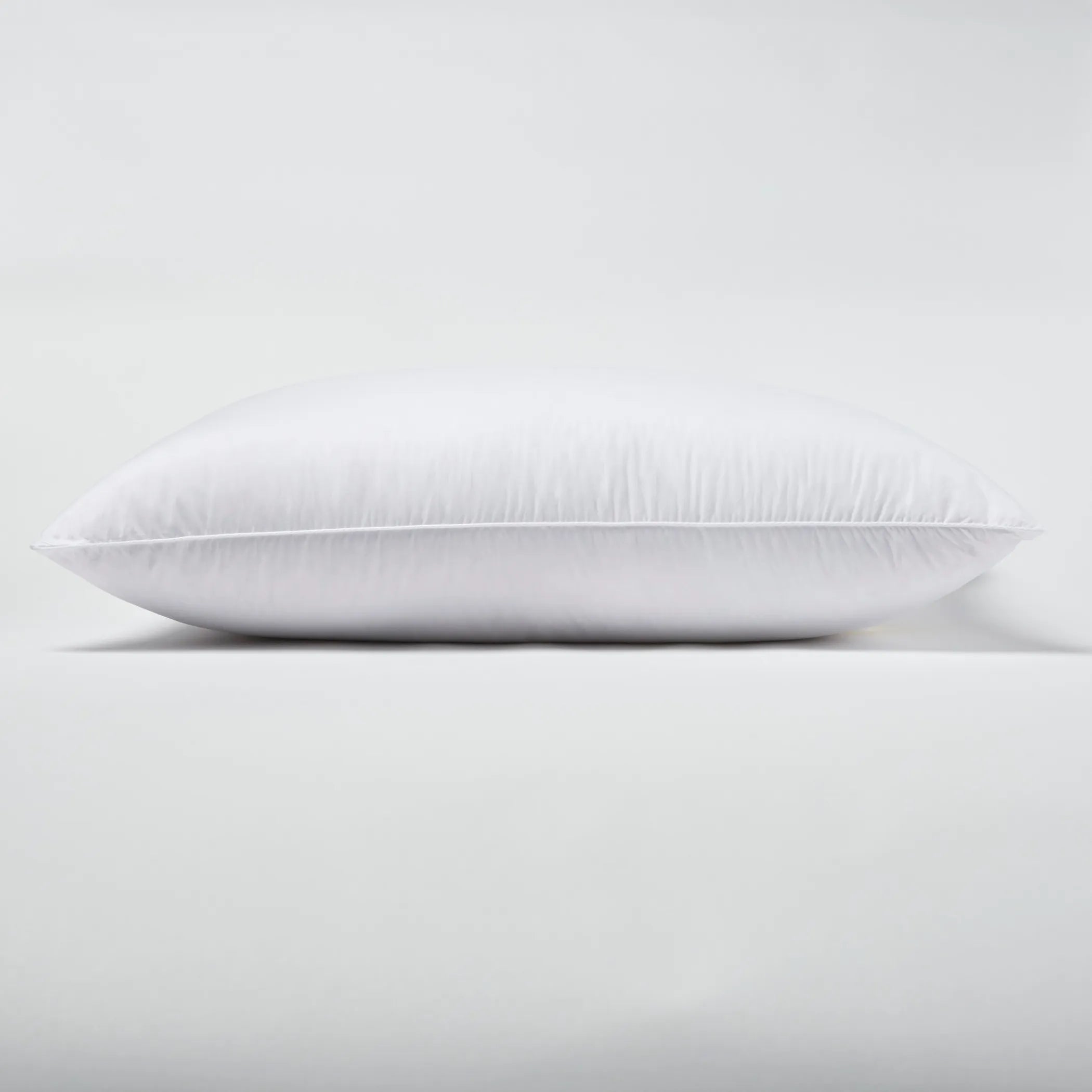 Down Alternative Pillow - Color: White